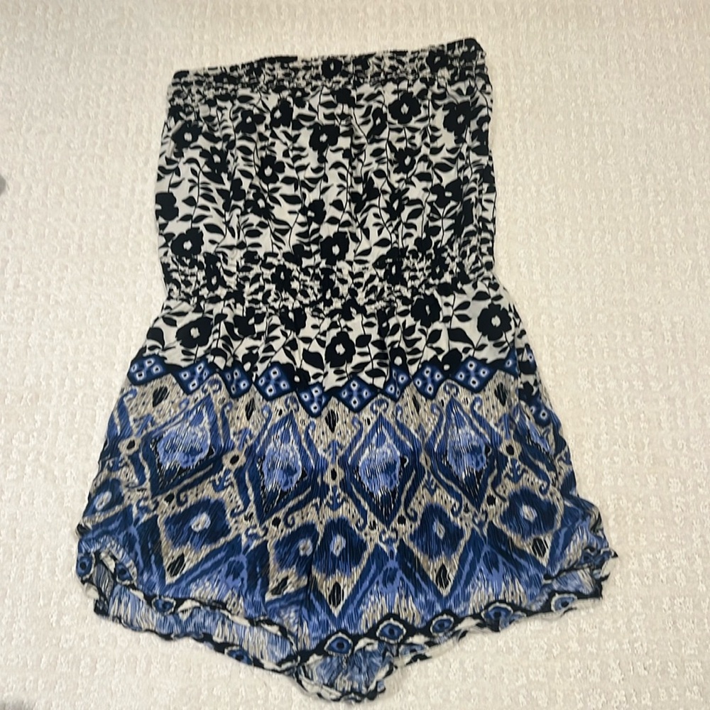 Xhilaration from target size medium romper with black and tan and blue